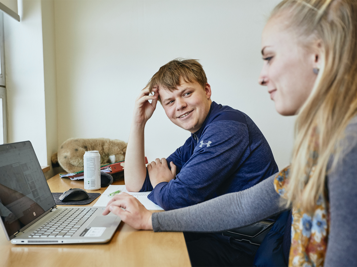 emelyn and jack working on project