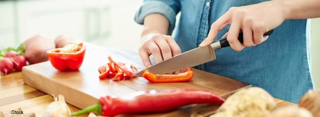 Preparing a Red Pepper