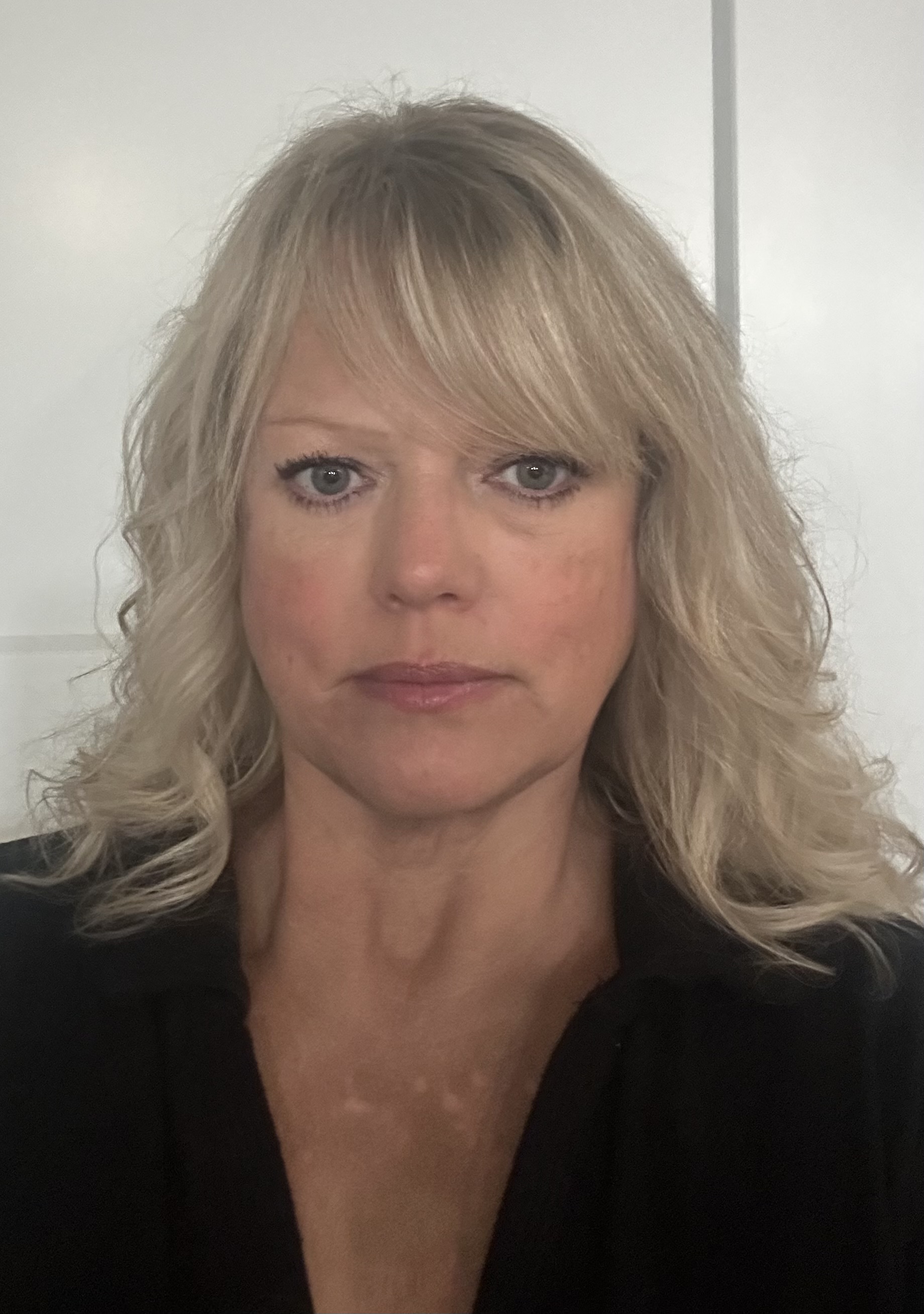 Professional Portrait of Kerry Myrstol