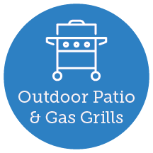Outdoor patio area w/gas grills